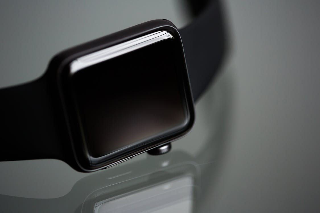 Fitness tracker wearable for sleep and health monitoring